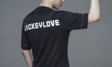  凯恩回归赛场，精彩发挥首场状态亮眼，RNG观众沸腾！